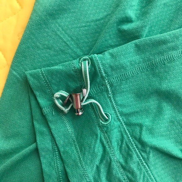 Lululemon Tame Me Tank. Size 8. - Picture 5 of 5